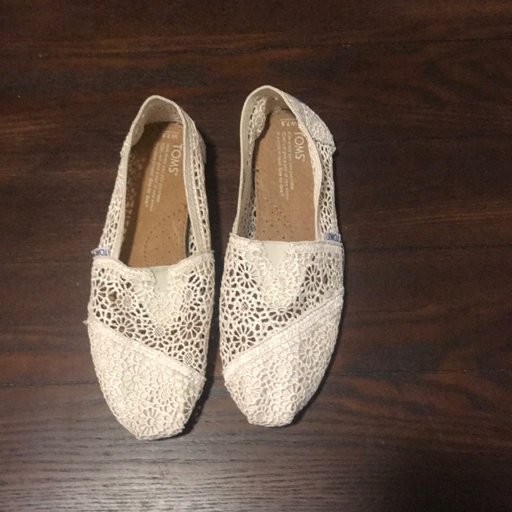 Toms